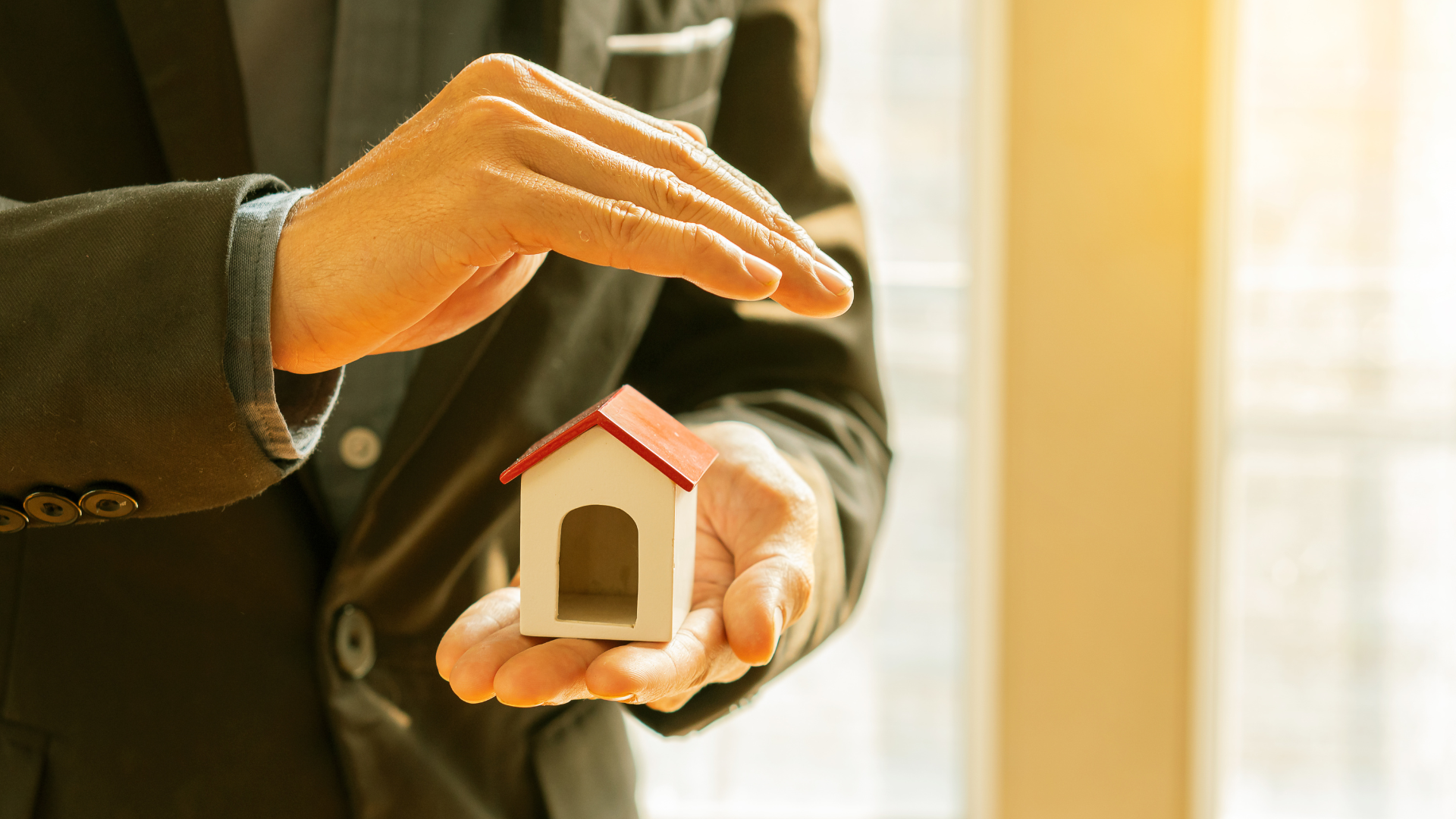 Should You Let a Roofing Company Pay Your Deductible?