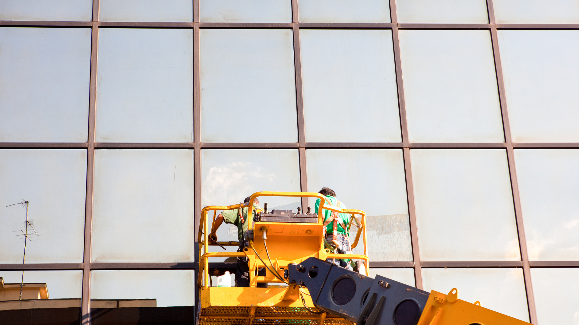 Factors to Consider When Choosing a Window Cleaning Company
